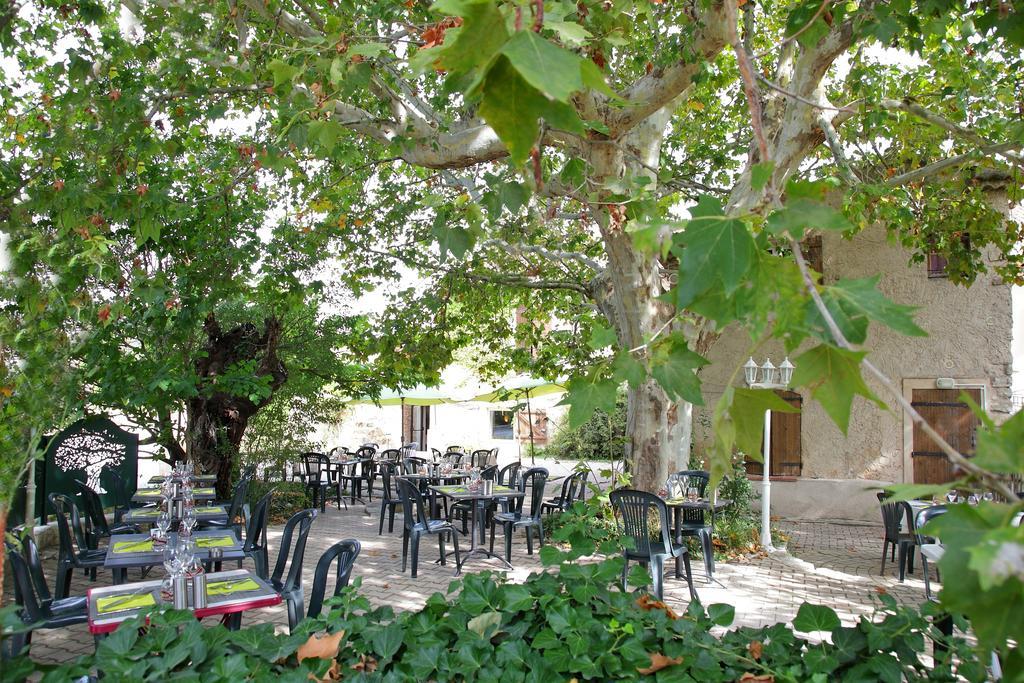 Logis Hotel & Spa Dejeunez Sous L'Arbre Rousset  Ngoại thất bức ảnh